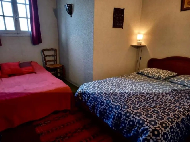 2 Bedrooms Apartment
