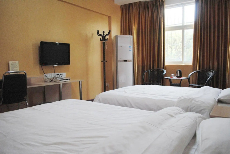 Jin He Express Hotel(滁州金利商务酒店（滁州北站店）)