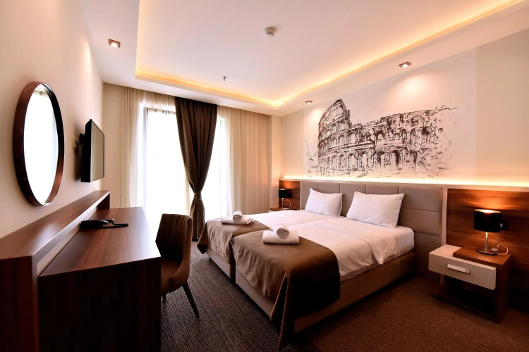 Hotel Lazaro