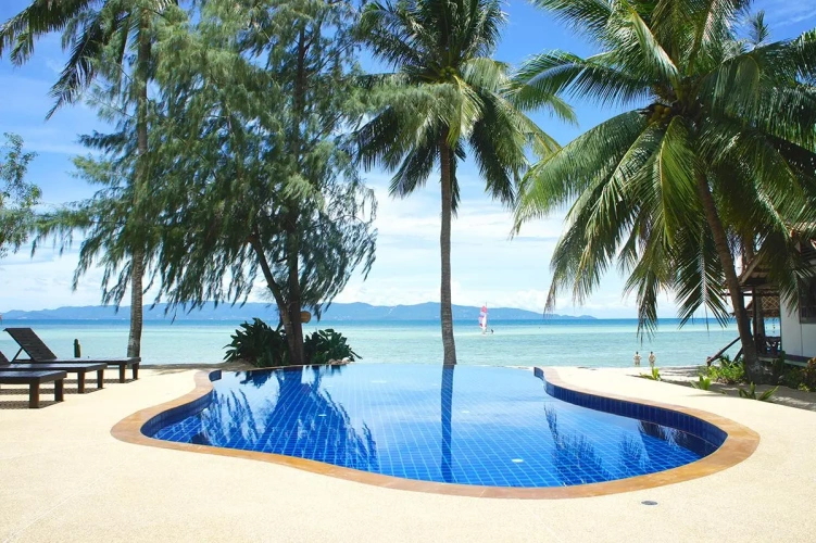 Deluxe Twin Bungalow with pool view