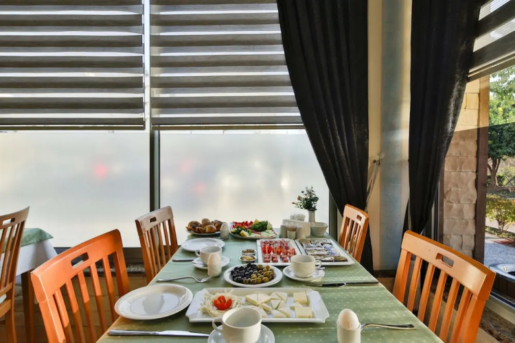 Adalya Oznil Otel