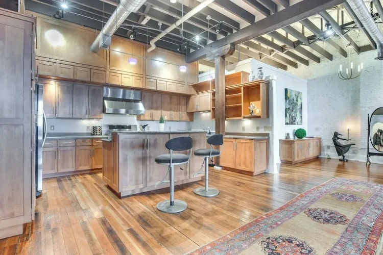 2 Bedrooms Apartment