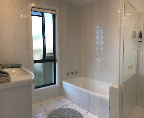 3 Bedrooms Cottage