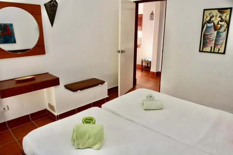 2 Bedrooms Villa
