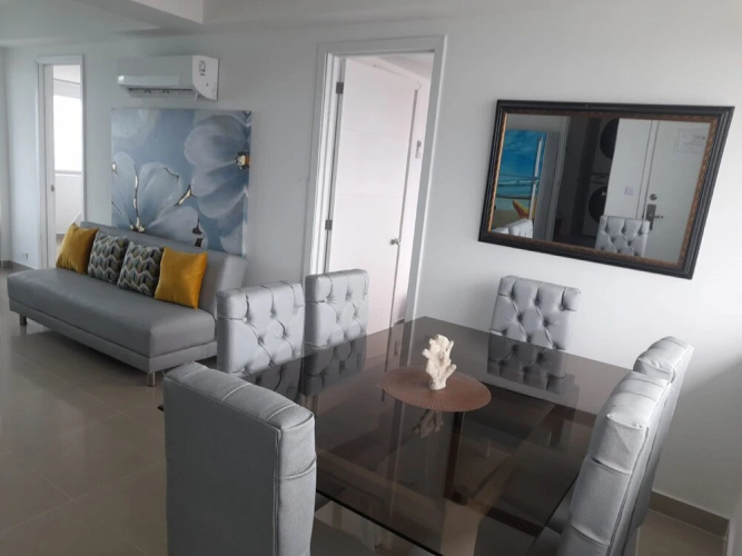 2 Bedroom Beachfront Apartment 2p1-al2 With Pool And Wifi