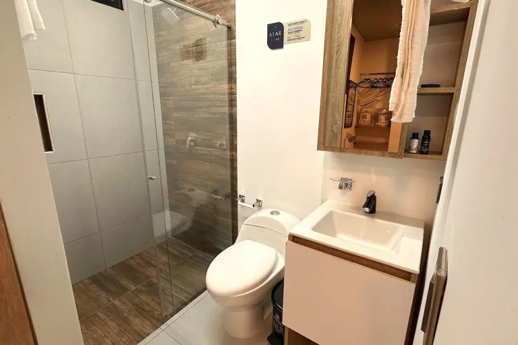 Hotel Star 37 Av