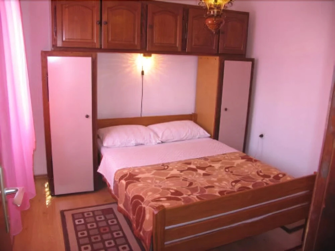 Apartment Božidar