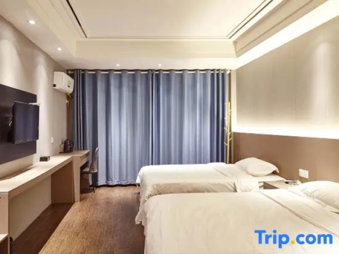 Zhangshu Huachen Hotel