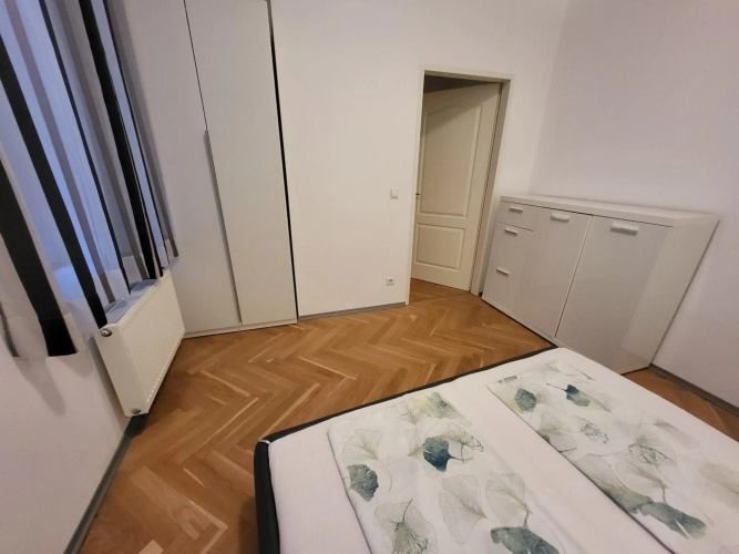 CozyNite Premium Apartment Hundertwasser