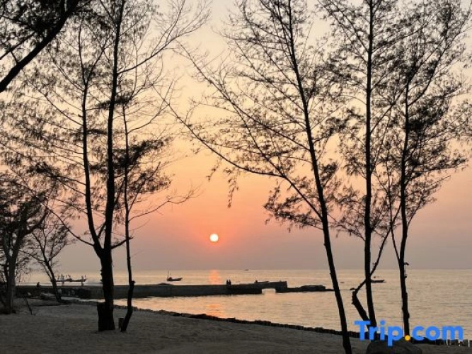 North Shore Qingfeng Hotel (Weizhou Island Branch, Beihai)