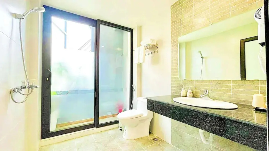Bai Chay Panda Hotel
