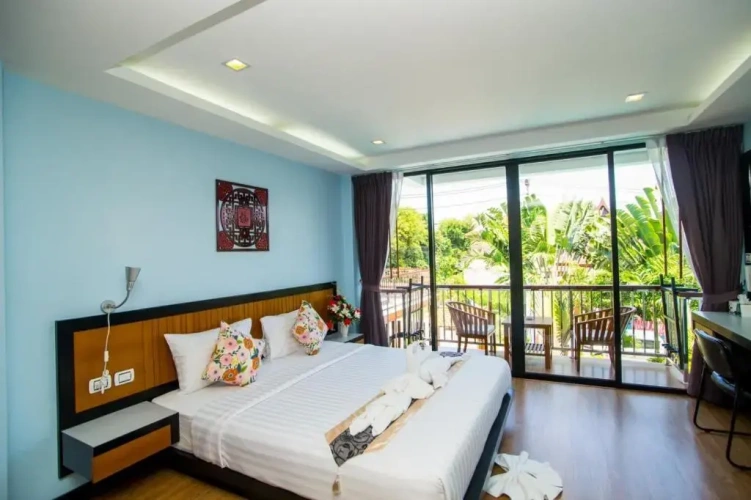 Standard Double room with pool view