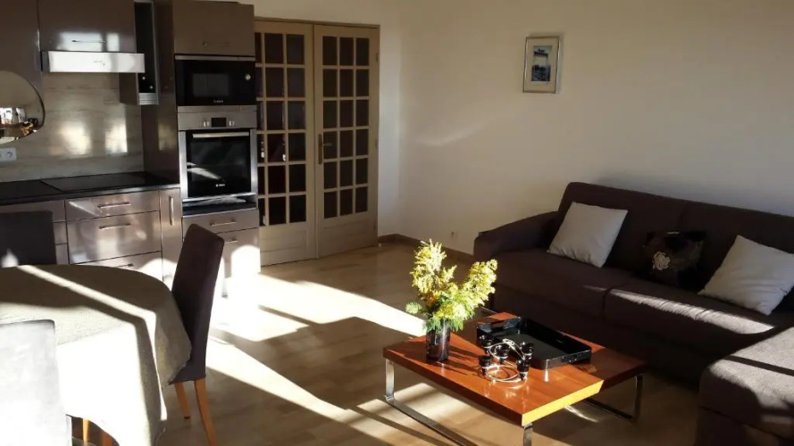 Très bel appartement vue mer à Nice