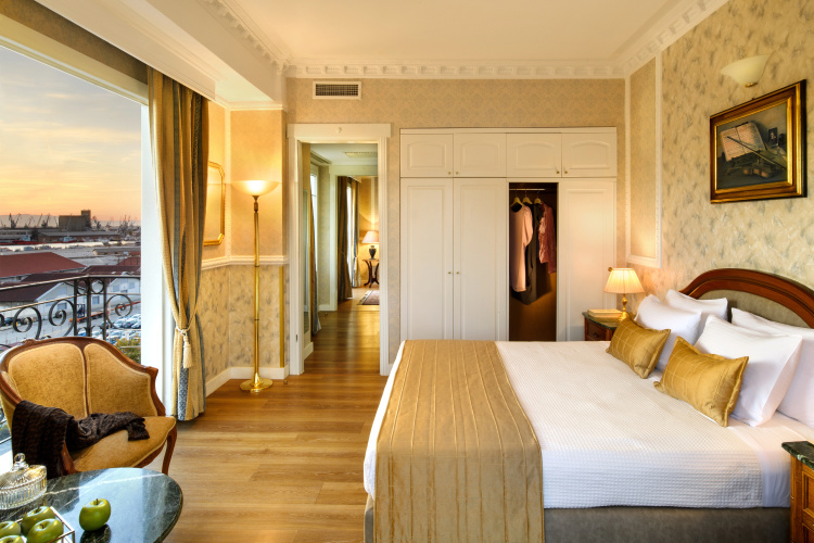 Mediterranean Palace photo 7