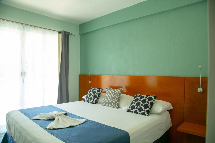 Relax Inn Suites