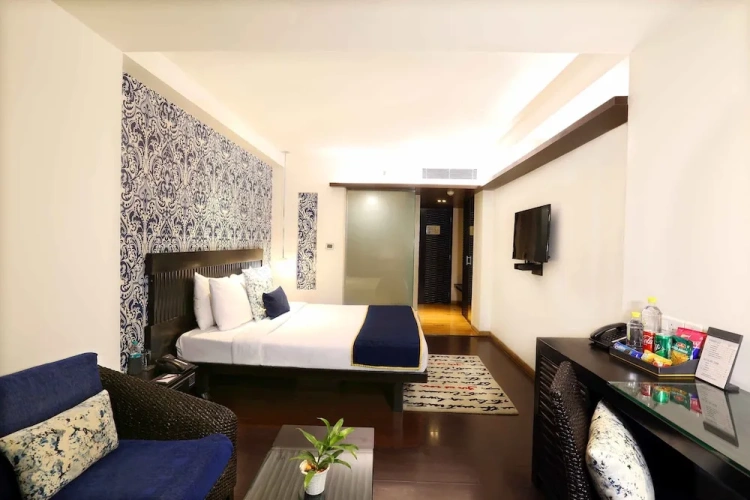 Standard Club room
