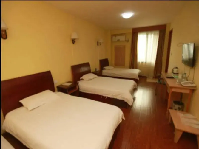 Zheng Fu Cao Tang Dcent Inn