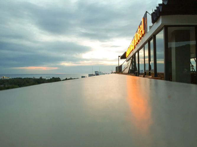 Golden Daisy Hotel Over view