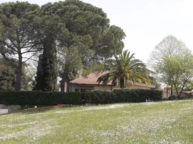 2 Bedrooms Villa
