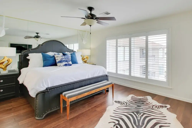 Million-dollar Views: Condo on Lake Hamilton!