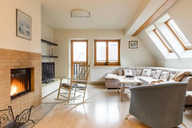2 Bedrooms Apartment