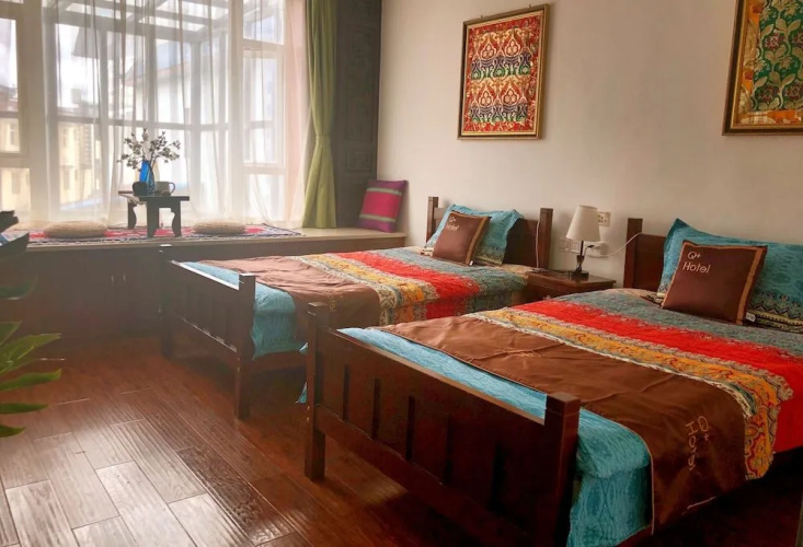 Shangri-la Linglong Inn