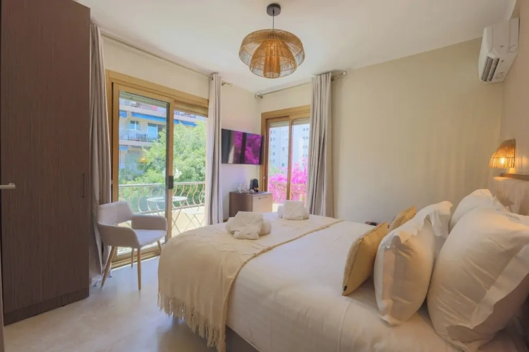 Deluxe Double room with balcony and with sea view