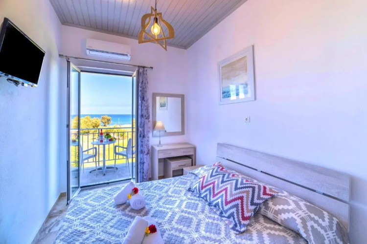 Beachfront Suite