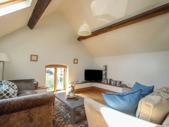 Foxholes Barn