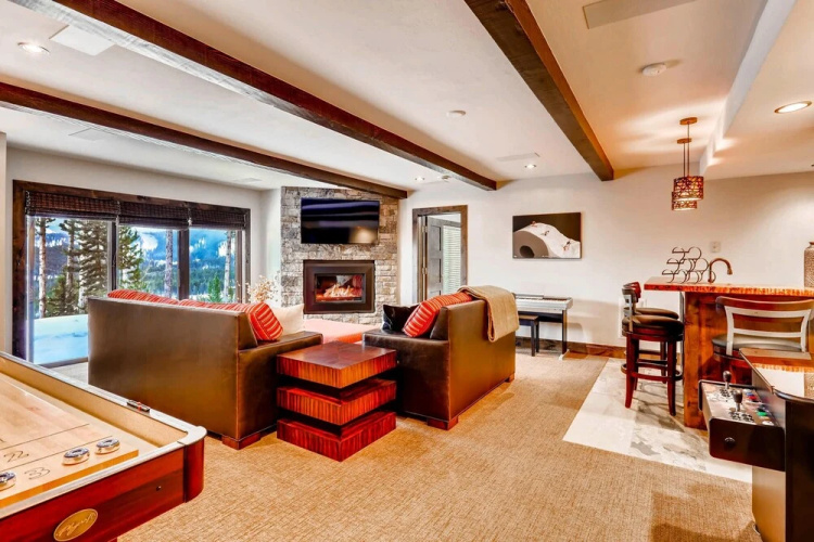 Grand Vista Lodge