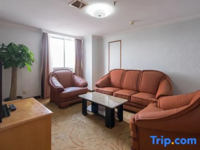 Deluxe Twin Suite