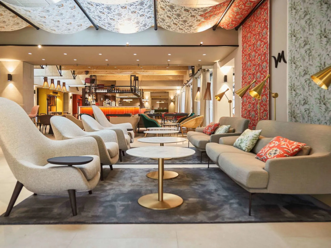 Mercure Avignon TGV Hotel et Spa