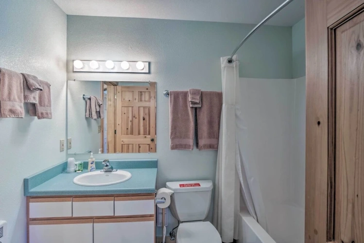 2 Bedrooms Cottage