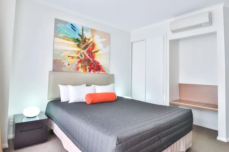 1 Bedroom Deluxe Apartment