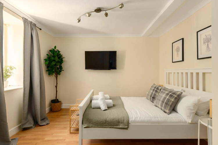 Cosy Dean Village Studio