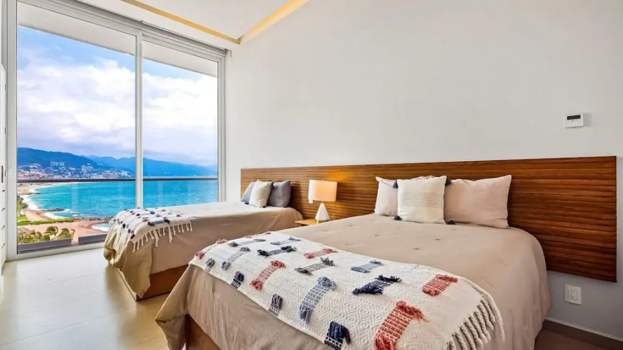 Panoramic Hot Tub Oceanview Penthouse