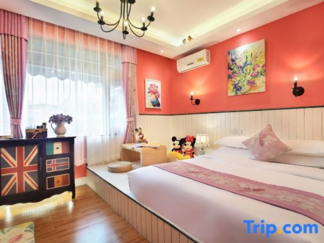 Standard Twin room with mountain view