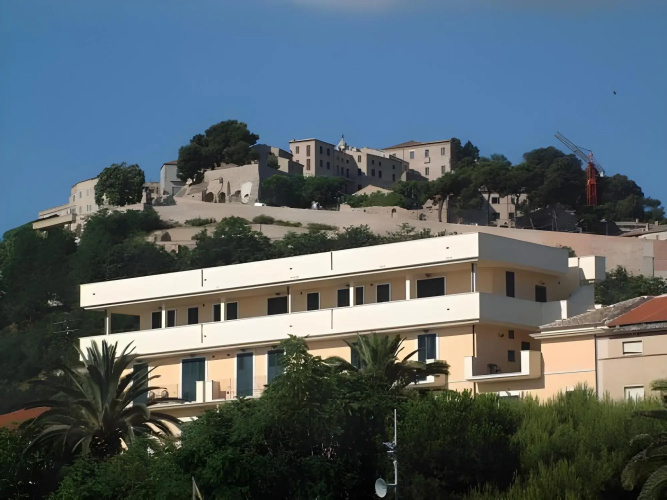 Hotel Capital