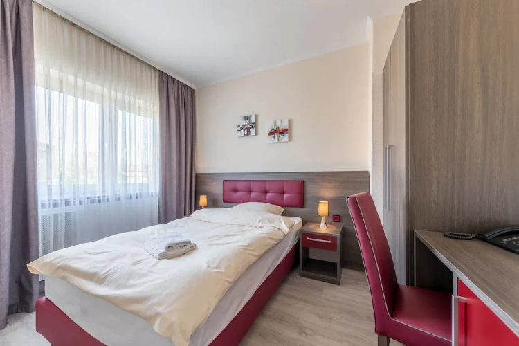 Standard Single room with city view