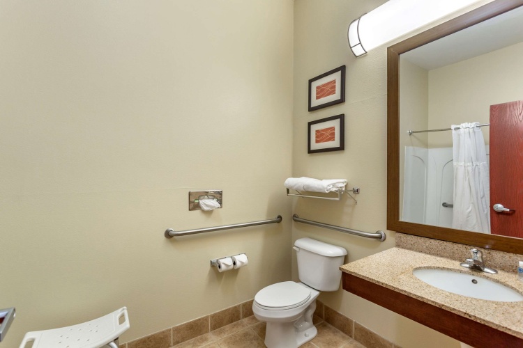 Quadruple Suite