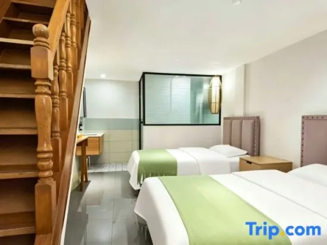 Suite with river view