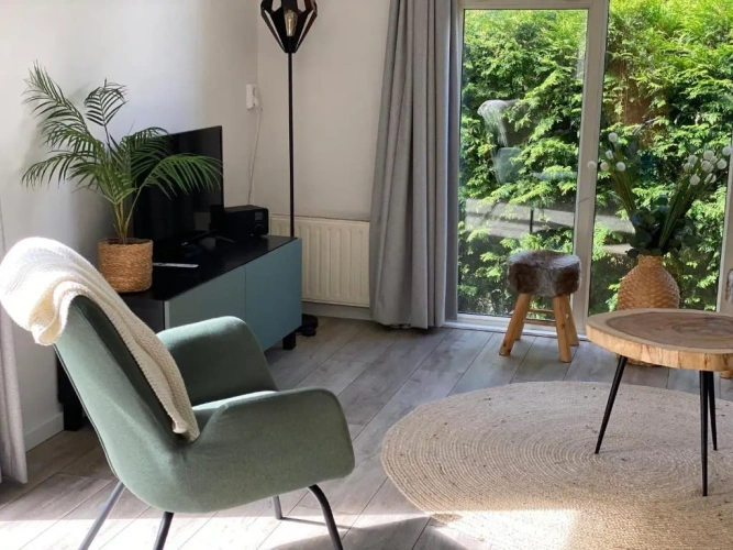2 Bedrooms Chalet