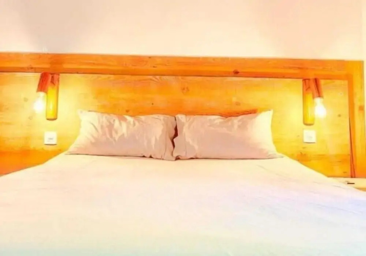 Nomades Riverside - Adventure Hostels & Coworking