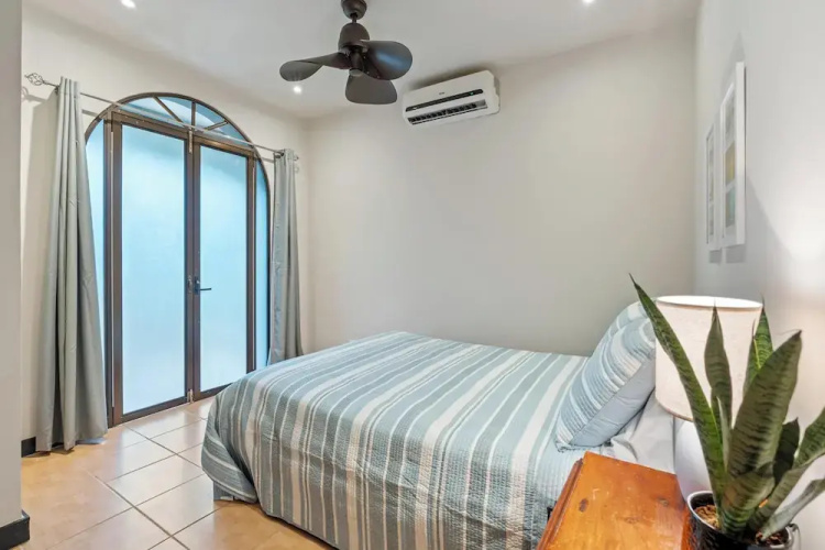 Relaxing 2 BR  Beach & Pool  Condo Unit2