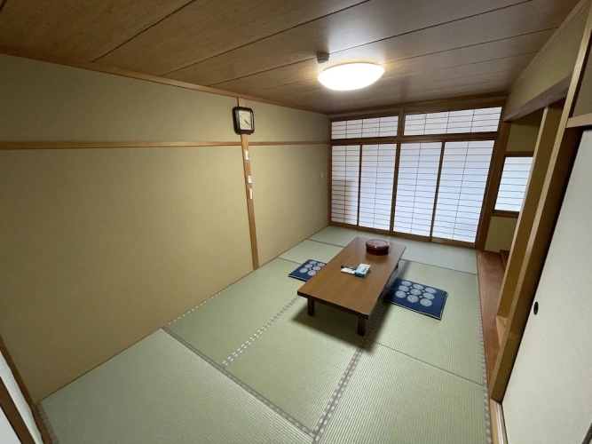 Deluxe Studio