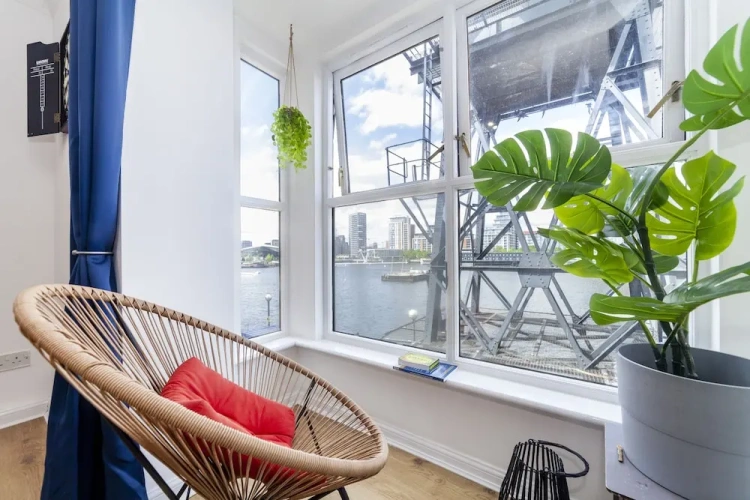 Quadruple Apartment