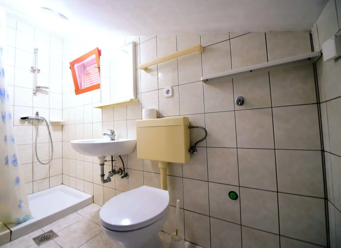 Apartments Zdjelar