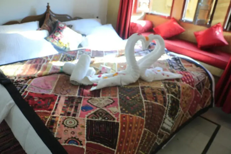 Blue Eye Hostel