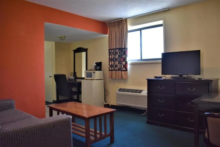 Deluxe Quadruple Suite