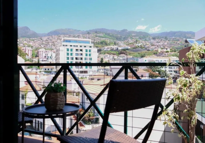 Apartment with mountain view
